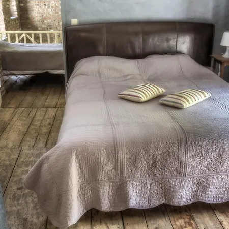 Aux Quatre Bonniers Bed & Breakfast Olne