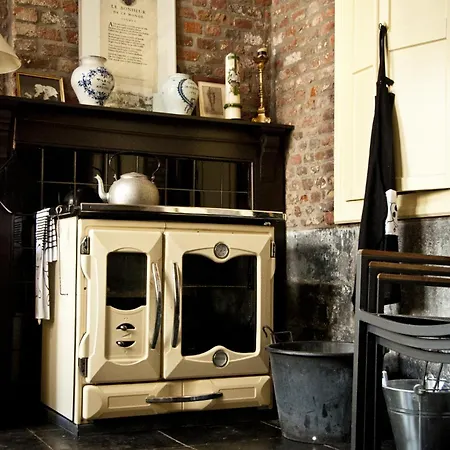 Aux Quatre Bonniers Bed & Breakfast Olne