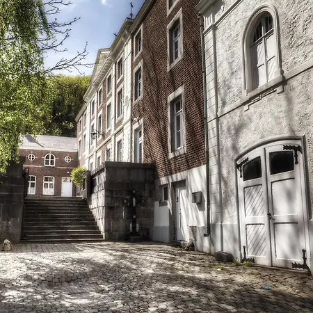 Bed & Breakfast Aux Quatre Bonniers 3*