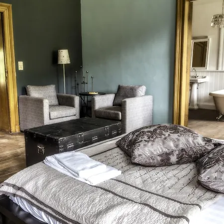 Aux Quatre Bonniers Bed & Breakfast