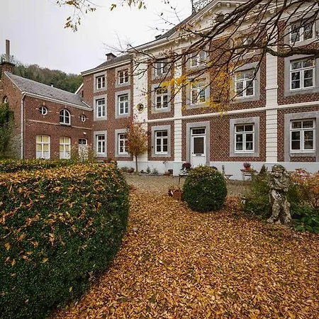 Aux Quatre Bonniers Bed & Breakfast