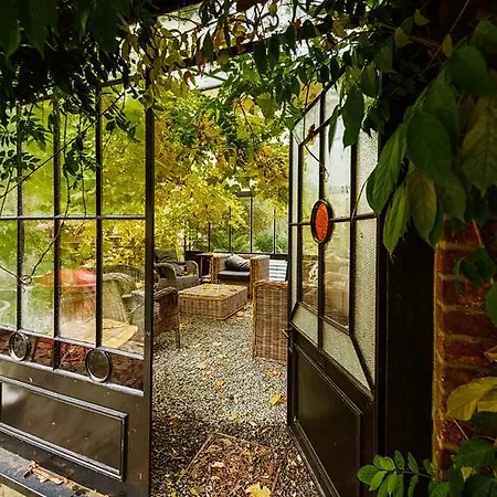 Aux Quatre Bonniers ベッド・アンド・ブレックファスト